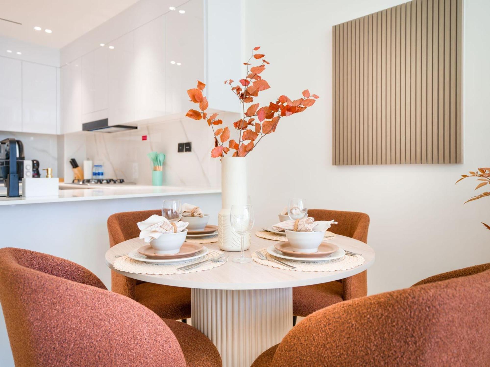 Easygo- Stylish 1bdr With View And Astonishing Facilities Jvc *